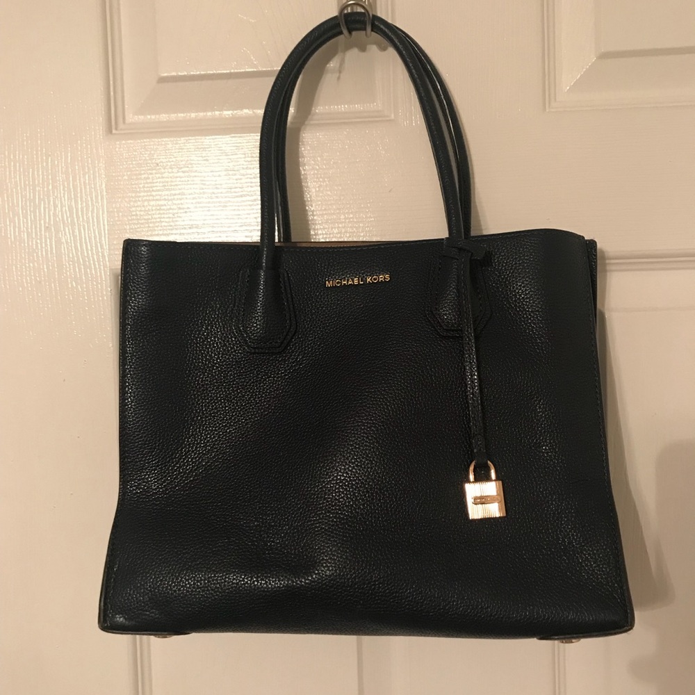 LIKE NEW DARK NAVY MICHAEL KORS- NO DAMAGE